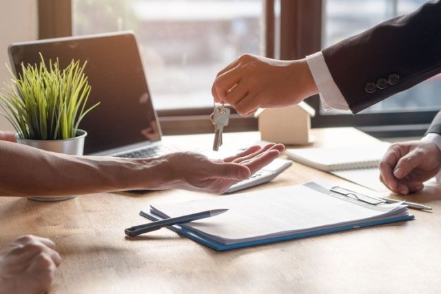 keys tenant home insurance contract