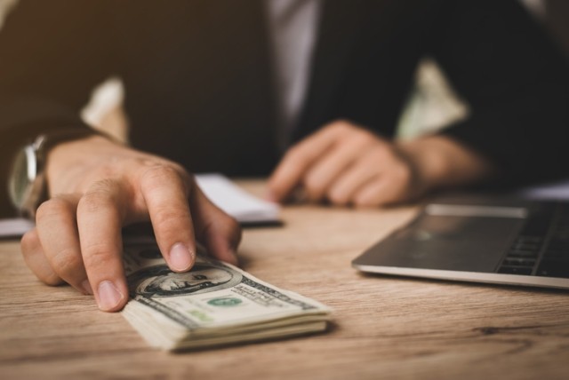 money payment businessman
